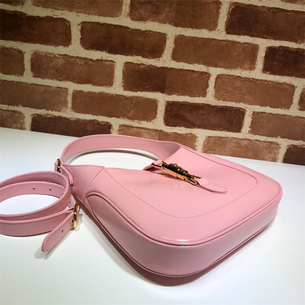 30 MONTAIGNE AVENUE BAG