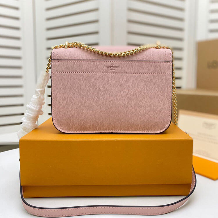 CHANEL Classic Flap Medium