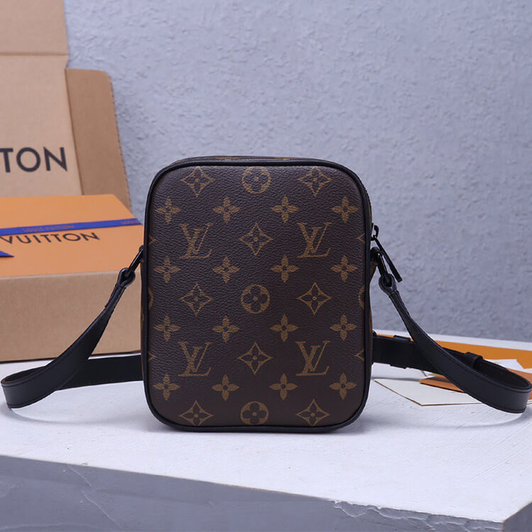 Chanel SMALL FLAP BAG