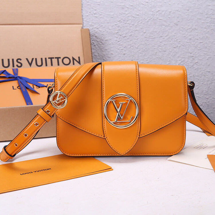 MEDIUM LADY D-JOY BAG