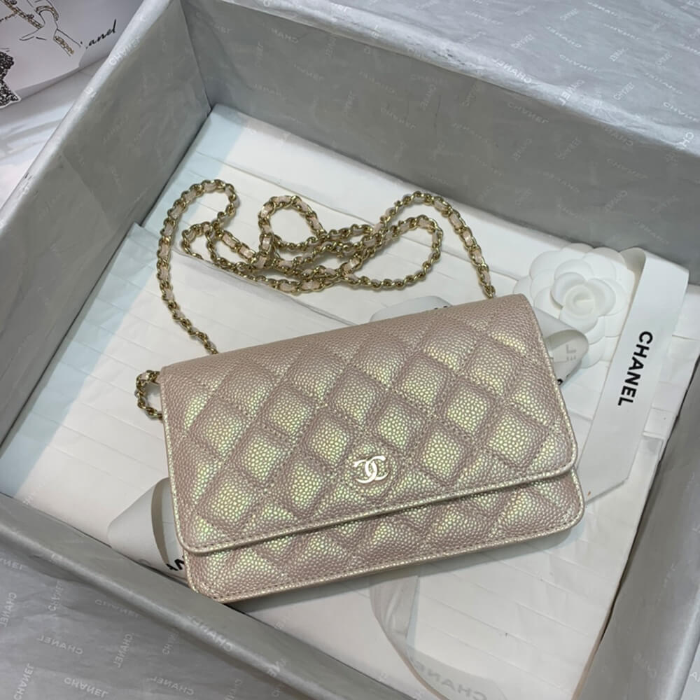 CHANEL Classic Flap Medium
