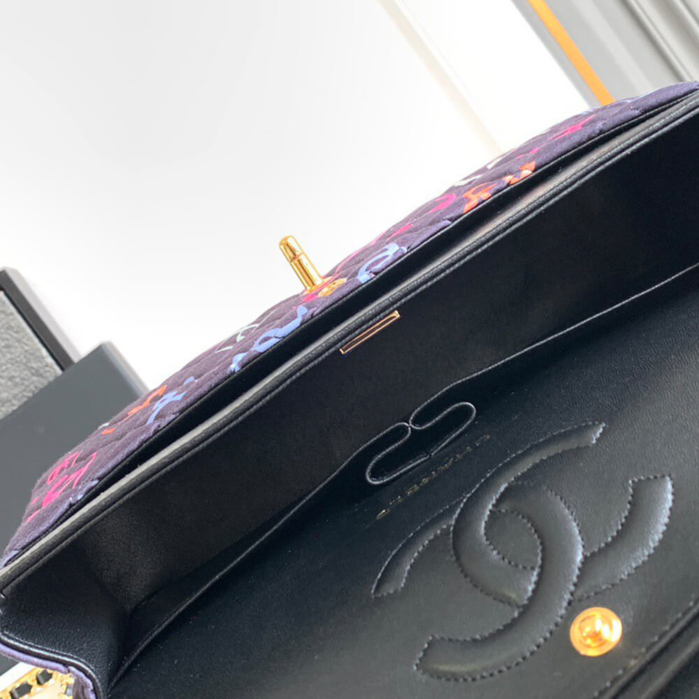 CHANEL CLASSIC FLAP MEDIUM