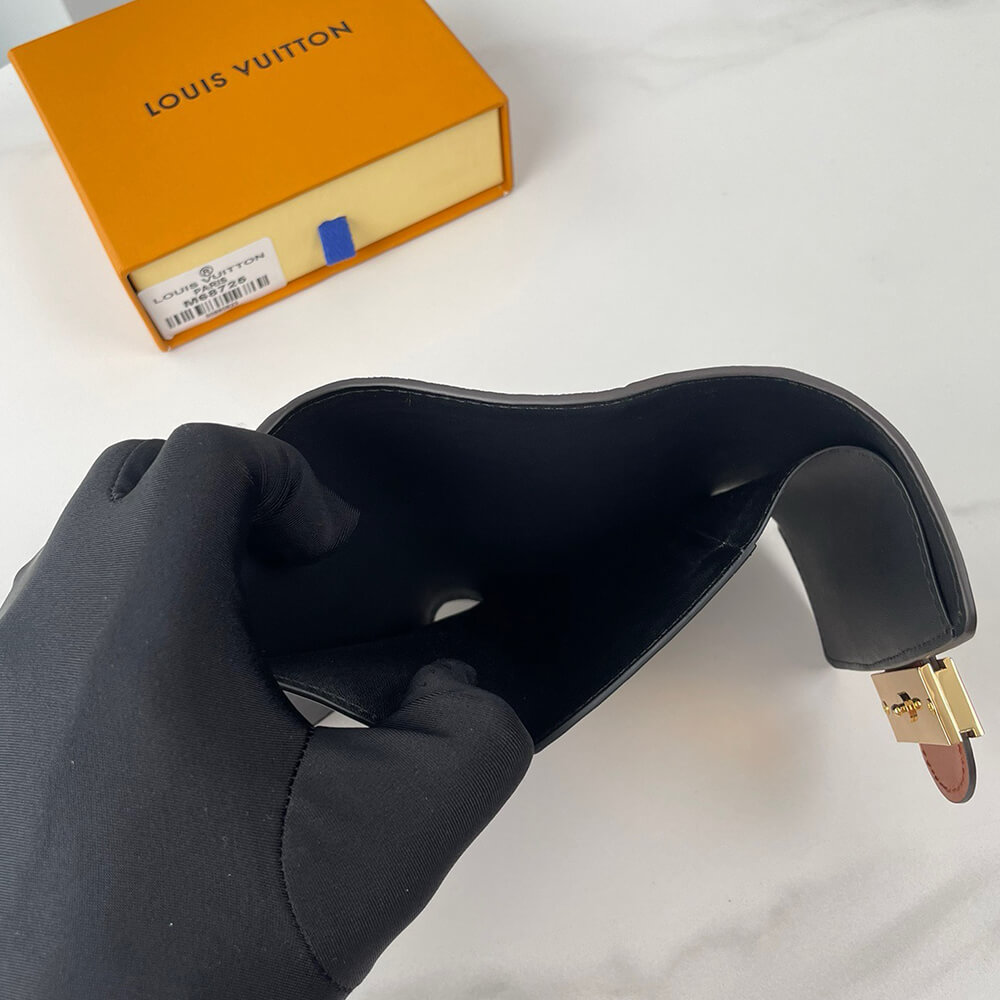 LV Dauphine Compact Wallet