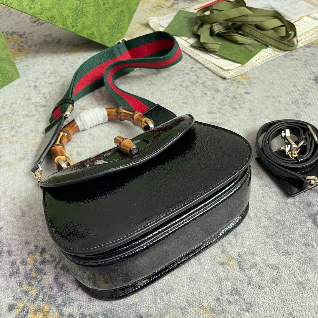 LV Liv Pochette