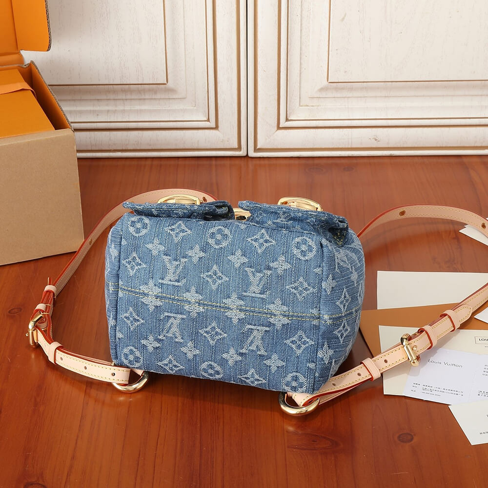 CHANEL BACKPACK(HIGH-END GRADE)