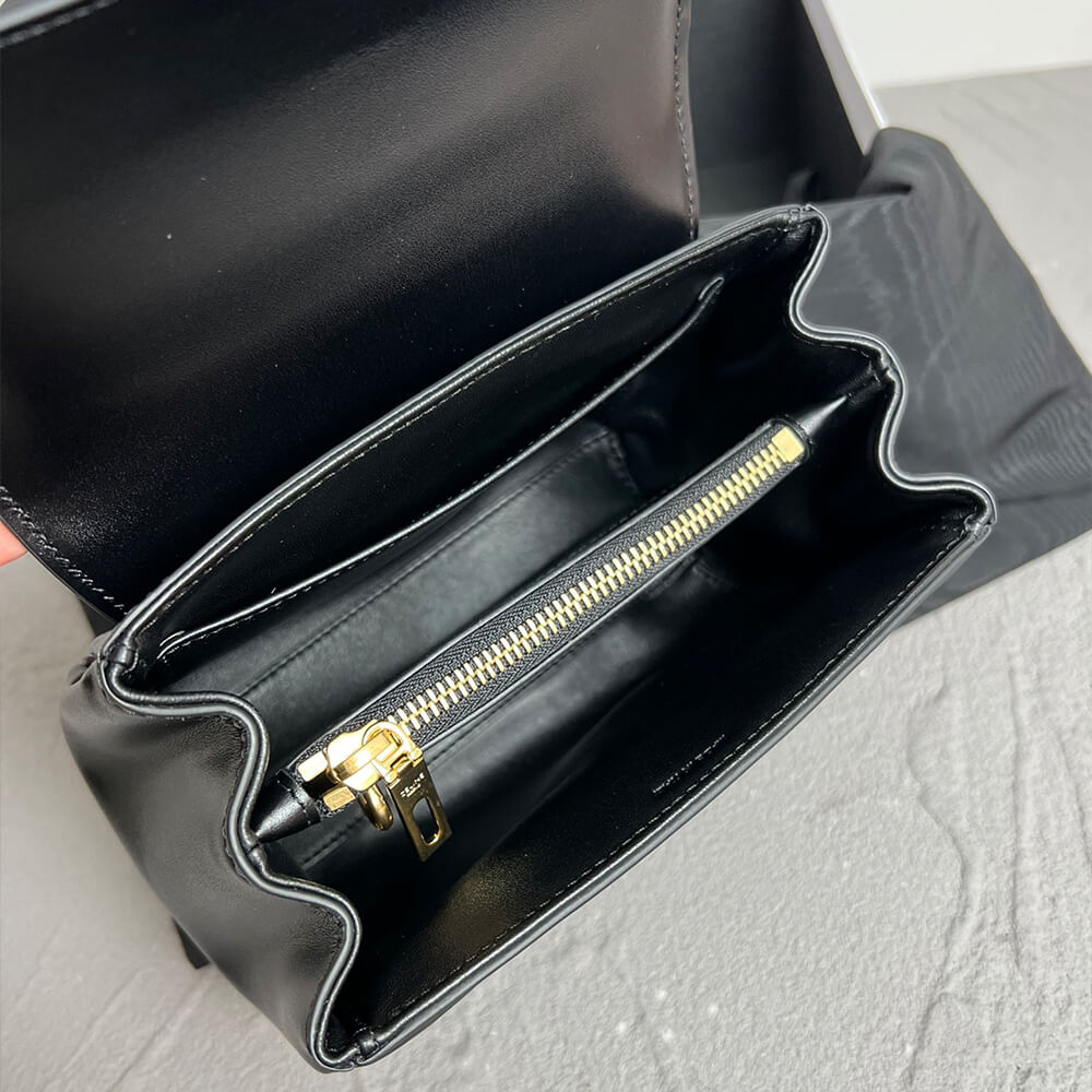 LV Capucines MM