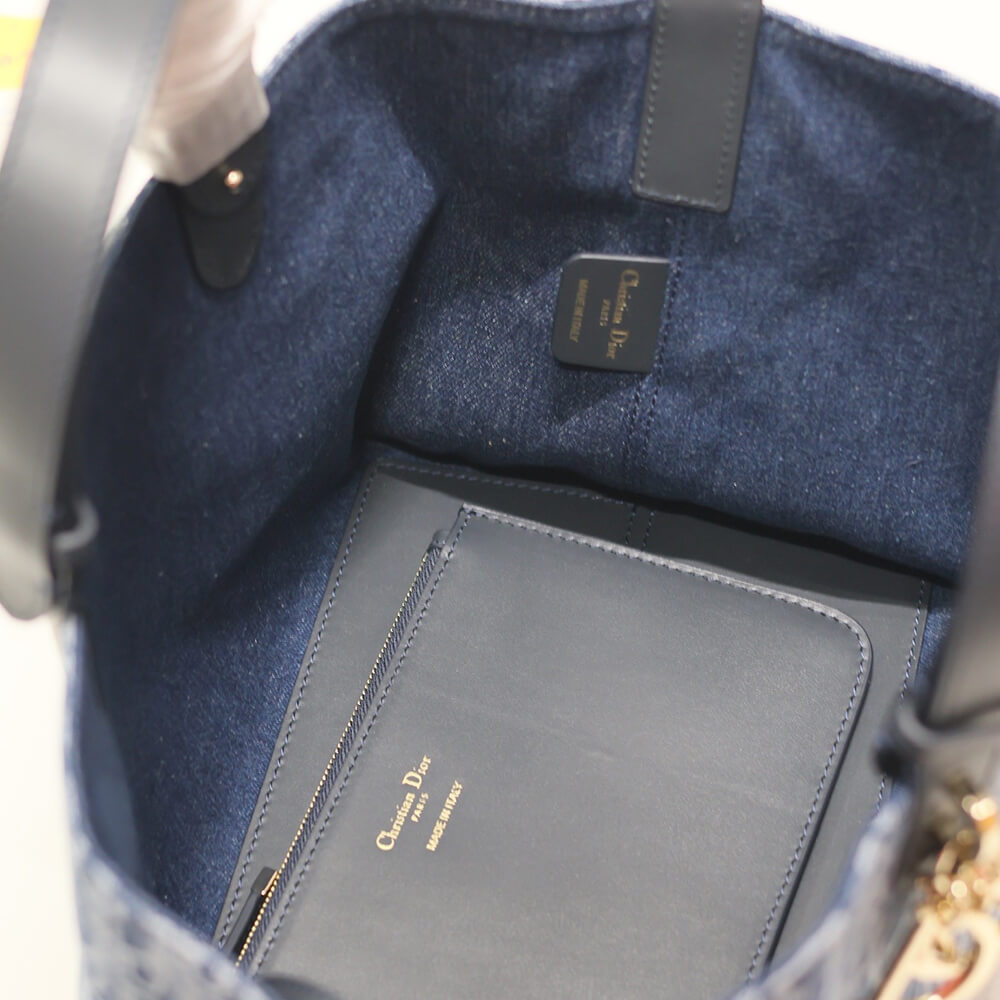 Small FLAP BAG WITH TOP HANDLE