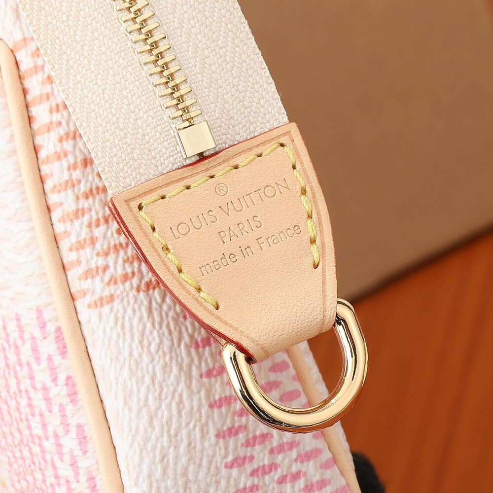 CHANEL BACKPACK(HIGH-END GRADE)