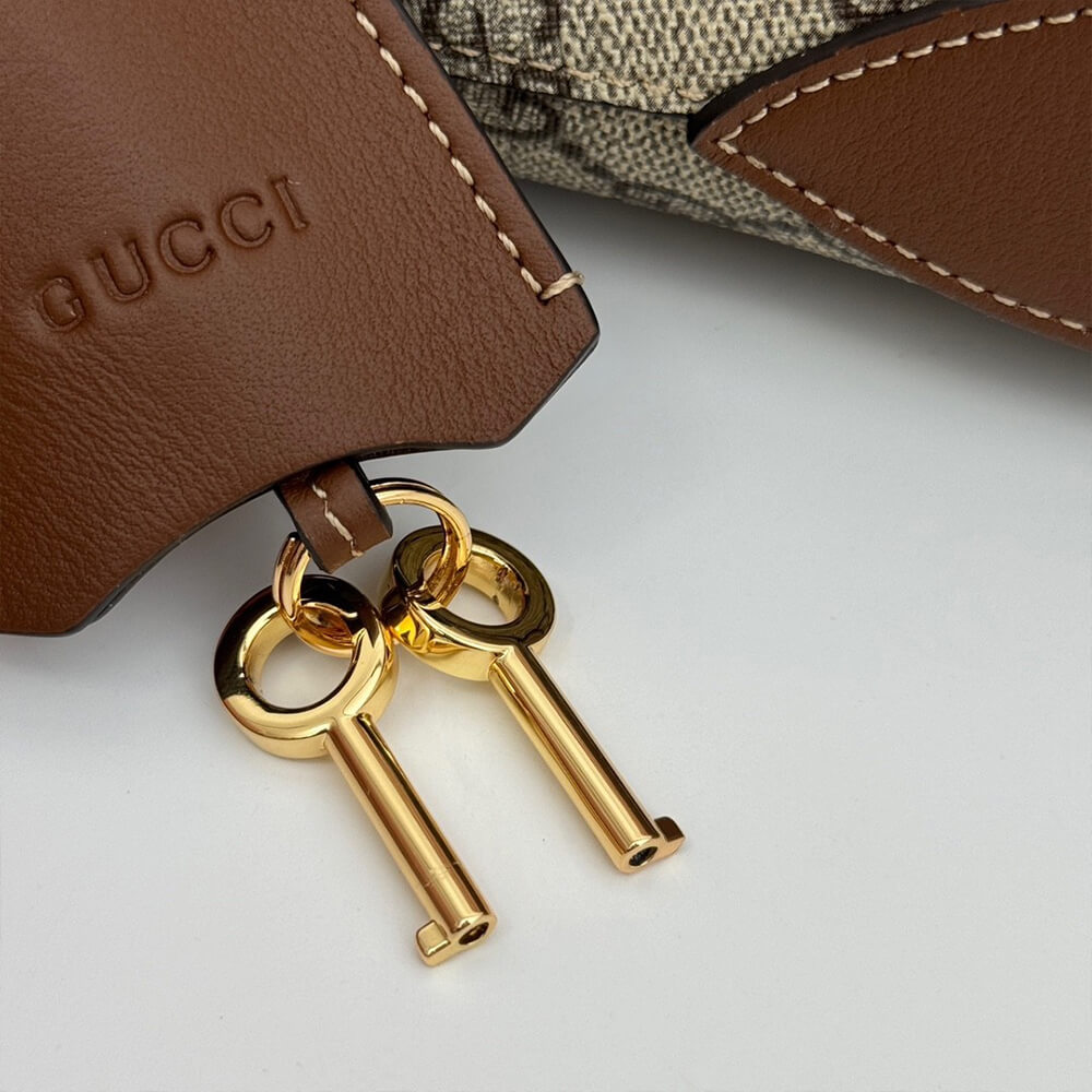 GUCCI DIANA MEDIUM SHOULDER BAG