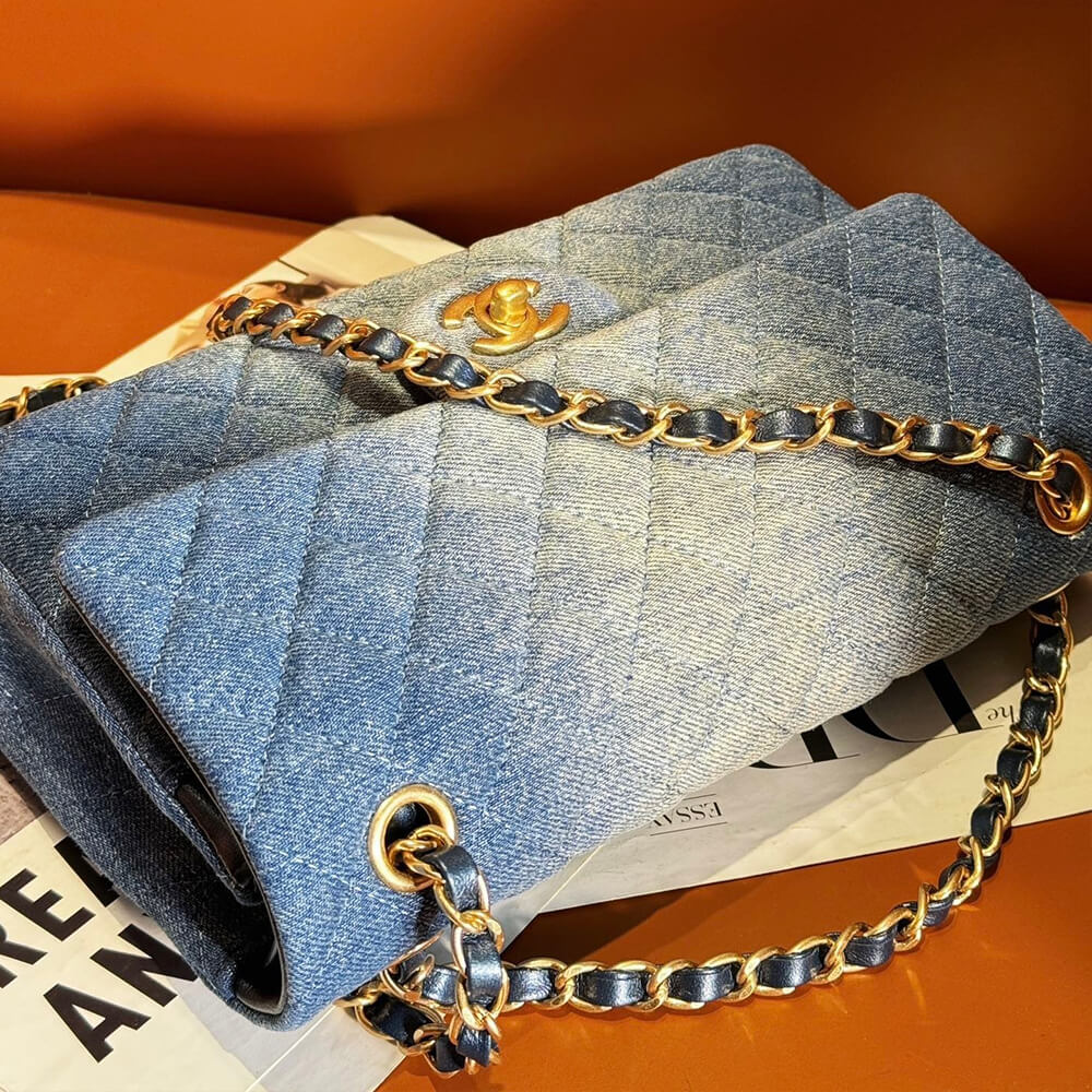 CHANEL CLASSIC 11.12 HANDBAG(high-end grade)