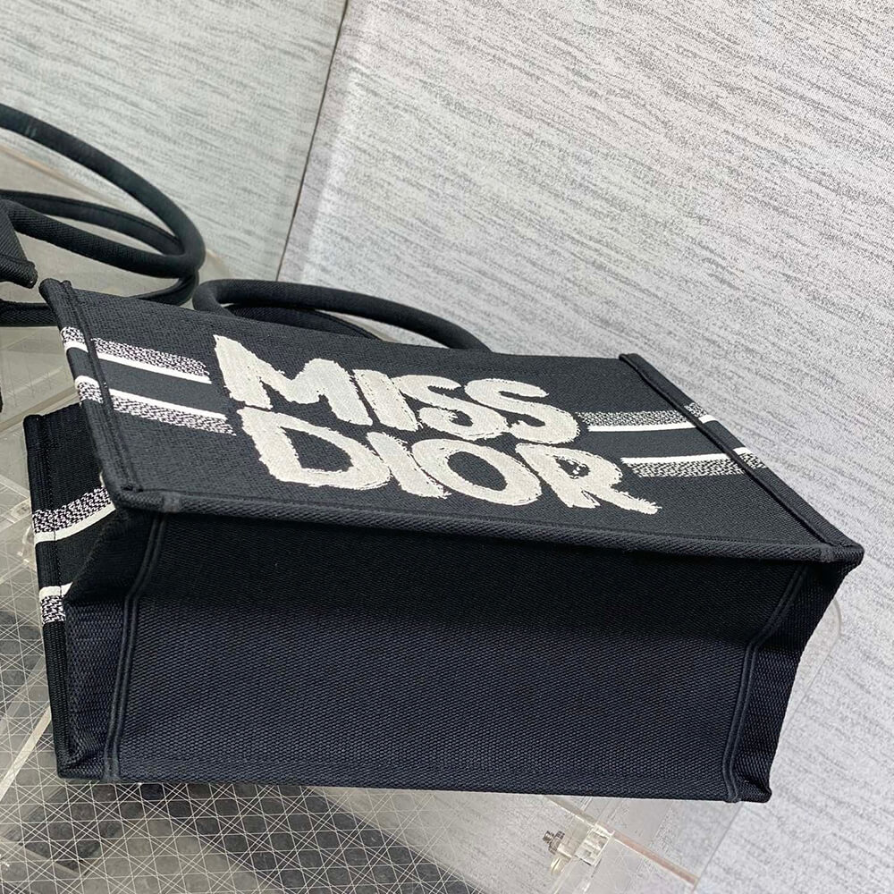LV Vanity Chain Pouch