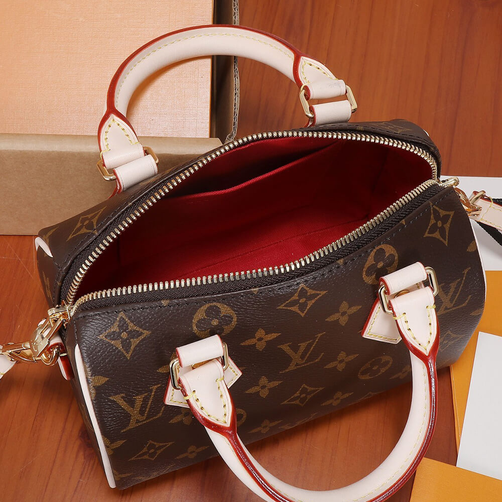 LV Bloom Pouch