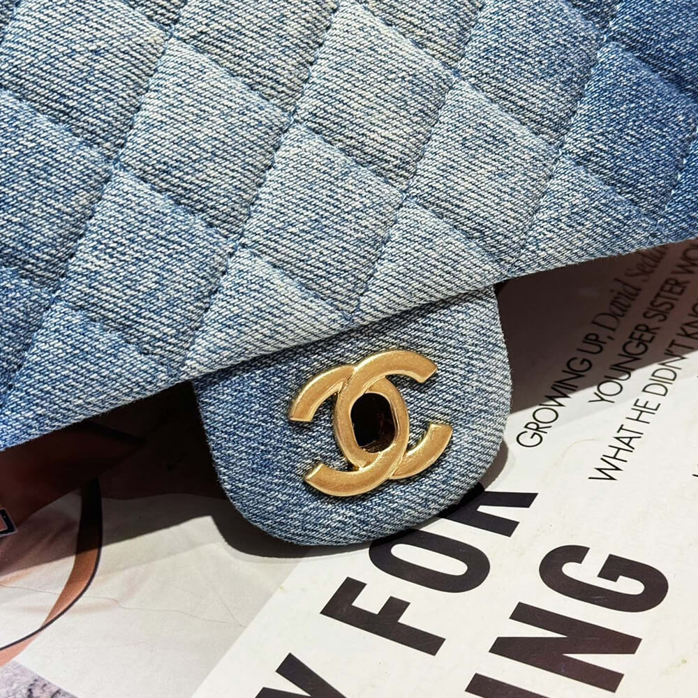 CHANEL CLASSIC 11.12 HANDBAG(high-end grade)