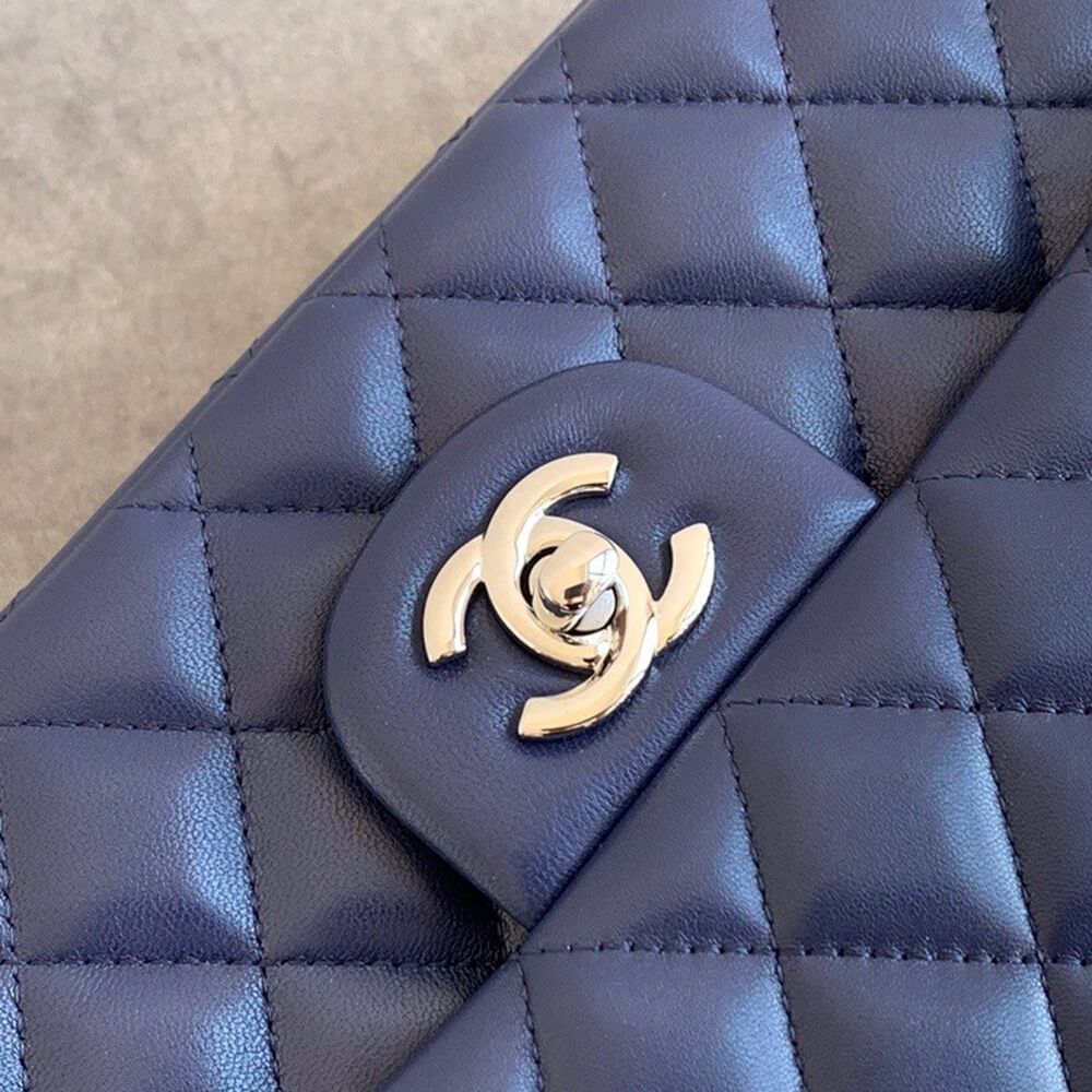 CHANEL 22 HANDBAG(high-end grade)