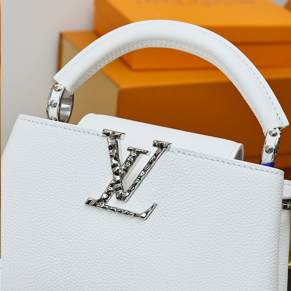 Chanel mini flap(HIGH-END GRADE)