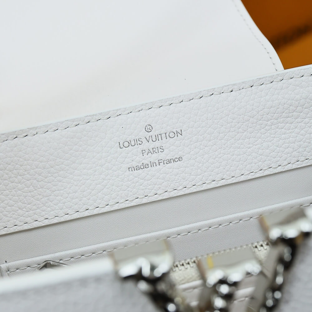 GUCCI Large tote bag with hook closure(HIGH-END Grade)